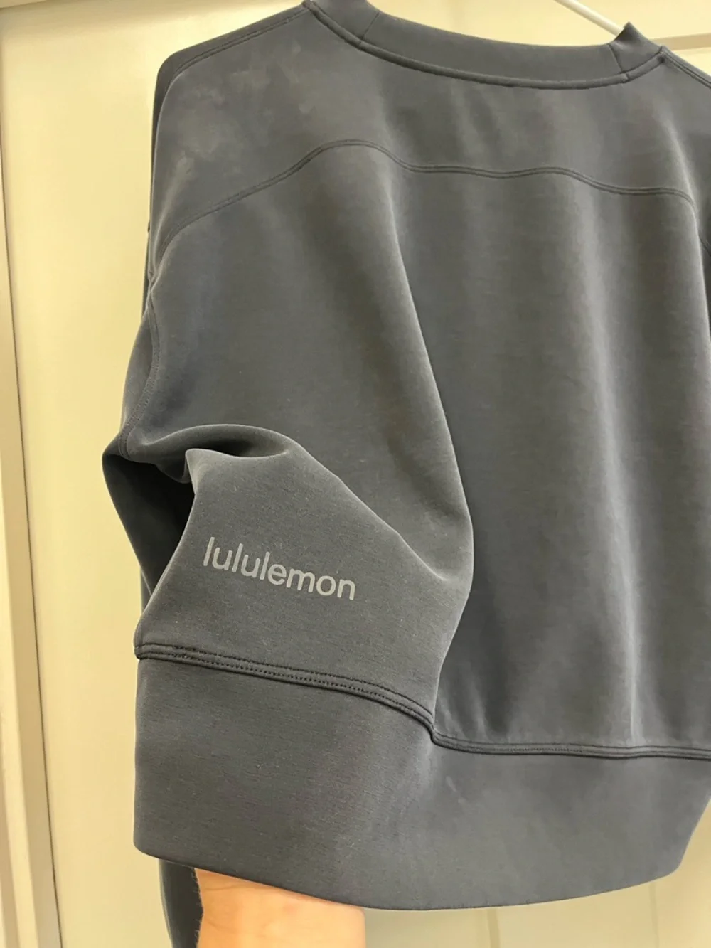 Lululemon Oversize Crop Sweatshirt 6 - Picture 4 of 5